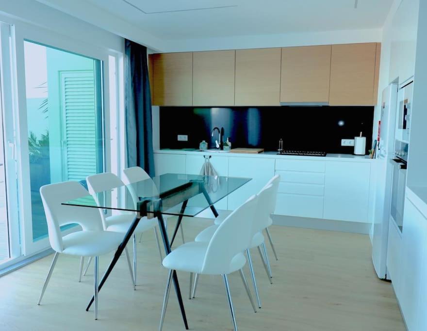 Consuls Ocean View Apartment ปอนตาเดลกาดา ภายนอก รูปภาพ